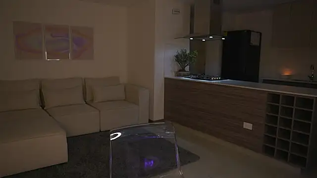 Snapshot of Daihanwatson_ chatting on January 15, 4:06 am Daihanwatson online show from January 15, 4:06 am