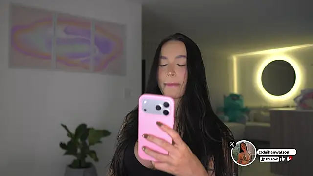Daihanwatson  online show from June 1, 11:28 pm