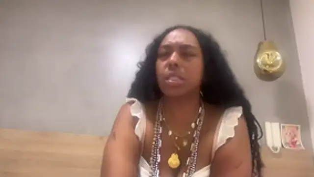 ChocolateCakeQueen online show from April 17, 3:53 am