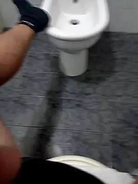 Snapshot of Mattias38 chatting on October 23, 7:23 pm Mattias38 online show from October 23, 7:23 pm