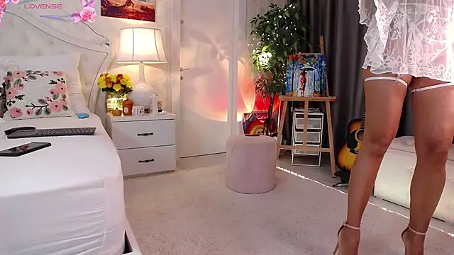 IreneHope online show from November 3, 7:31 am