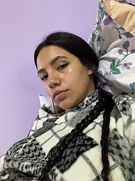 Snapshot of hannahb-e chatting on February 5, 4:16 am hannahb-e online show from February 5, 4:16 am