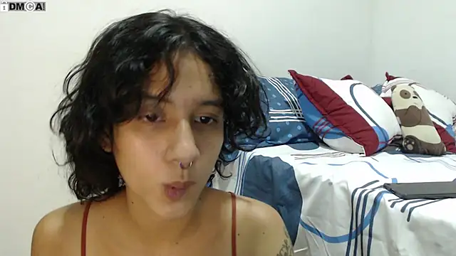 Snapshot of AlinaWoolf_ chatting on October 3, 2:52 am AlinaWoolf  online show from October 3, 2:52 am