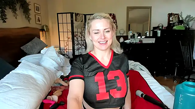 Snapshot of AlwaysAffirming chatting on October 25, 4:46 pm AlwaysAffirming online show from October 25, 4:46 pm