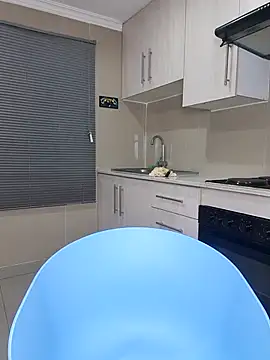 Jazmine-Blue online show from October 22, 1:06 am