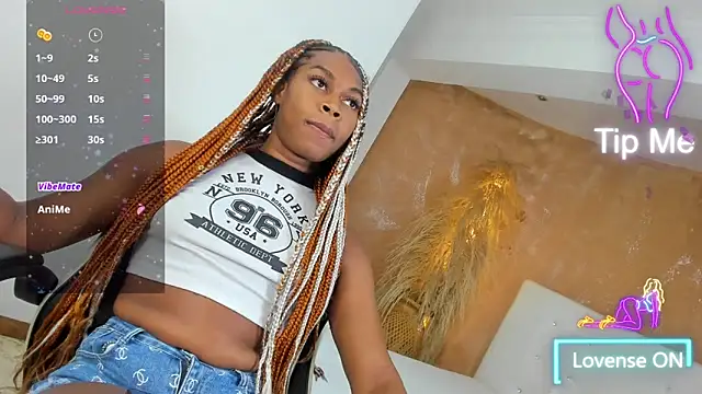 shenielxx online show from February 10, 1:48 pm