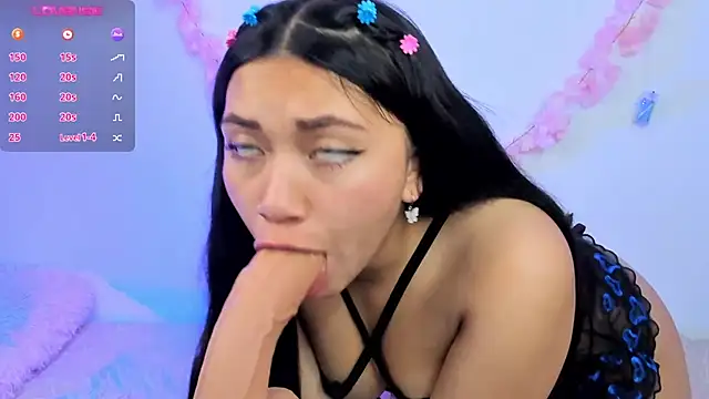 pauline golden1 online show from February 1, 6:32 am