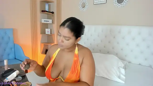 Snapshot of sharlot_evans_ chatting on June 23, 12:25 pm sharlot evans online show from June 23, 12:25 pm