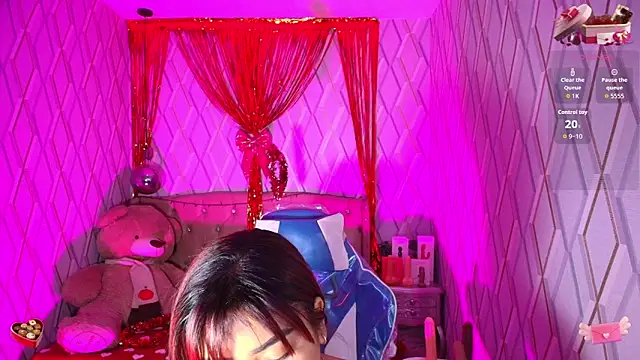 NicolleTaylor online show from February 16, 3:02 am