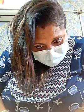 Snapshot of kunjan789 chatting on December 16, 7:10 pm kunjan789 online show from December 16, 7:10 pm