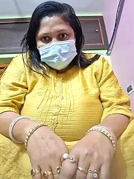 Snapshot of kunjan789 chatting on January 4, 1:10 am kunjan789 online show from January 4, 1:10 am