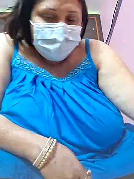 Snapshot of kunjan789 chatting on March 9, 2:07 am kunjan789 online show from March 9, 2:07 am