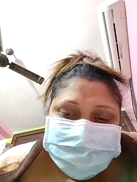 Snapshot of kunjan789 chatting on December 21, 2:19 am kunjan789 online show from December 21, 2:19 am