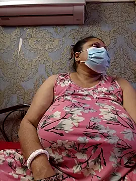 Snapshot of kunjan789 chatting on February 6, 6:00 pm kunjan789 online show from February 6, 6:00 pm