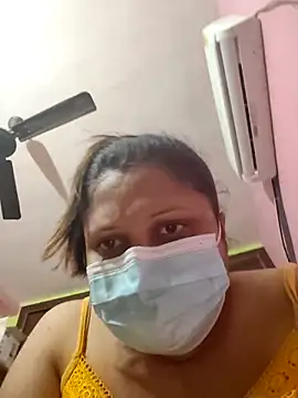 Snapshot of kunjan789 chatting on February 12, 1:44 am kunjan789 online show from February 12, 1:44 am