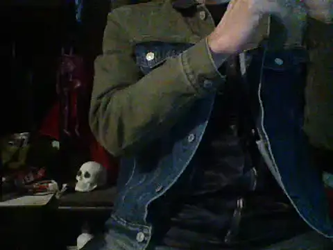 mrdemoncrowly online show from March 15, 8:48 am