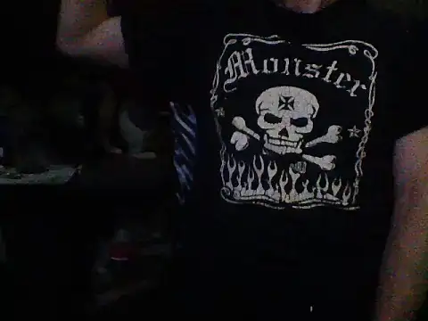 Snapshot of mrdemoncrowly chatting on April 24, 4:04 am mrdemoncrowly online show from April 24, 4:04 am
