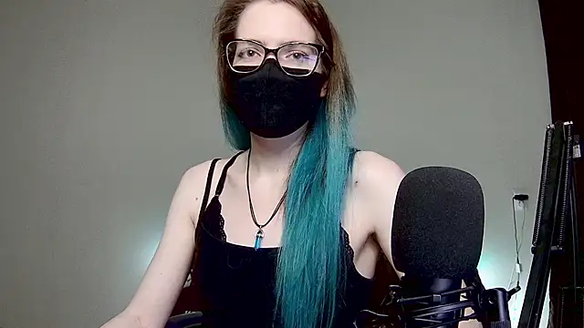 Snapshot of amber_candyfloss chatting on January 1, 12:32 am amber candyfloss online show from January 1, 12:32 am