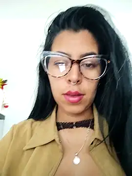 Emily Wane online show from December 4, 3:54 pm