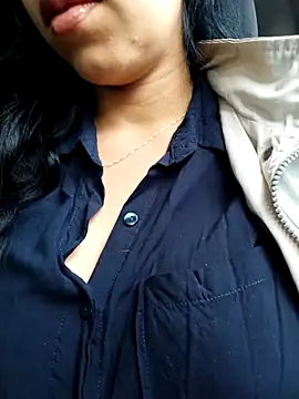 Emily Wane online show from February 11, 4:45 pm