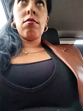 Emily Wane online show from April 7, 4:51 pm