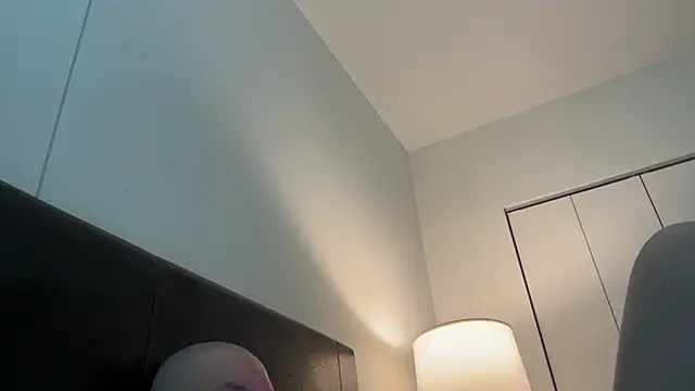 Snapshot of slaveasianboy chatting on February 14, 6:19 pm slaveasianboy online show from February 14, 6:19 pm