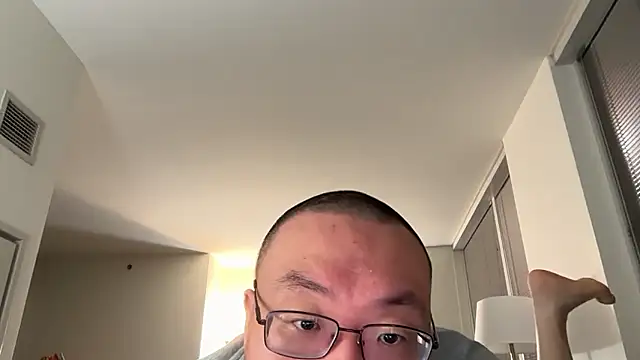 Snapshot of slaveasianboy chatting on October 1, 1:00 am slaveasianboy online show from October 1, 1:00 am