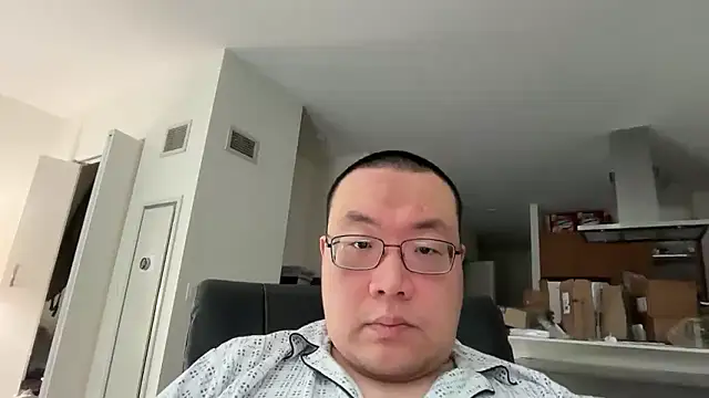 Snapshot of slaveasianboy chatting on December 17, 4:35 pm slaveasianboy online show from December 17, 4:35 pm