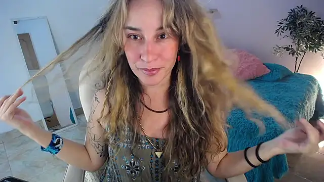 Snapshot of Paula_Paz chatting on October 8, 2:25 pm Paula Paz online show from October 8, 2:25 pm