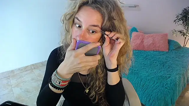 Snapshot of Paula_Paz chatting on November 5, 2:28 pm Paula Paz online show from November 5, 2:28 pm