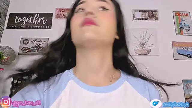 olivia22love online show from September 27, 10:15 pm