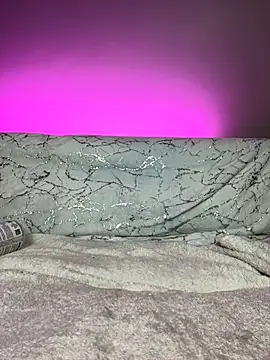 Snapshot of _Monic_ chatting on December 2, 12:30 am  Monic  online show from December 2, 12:30 am