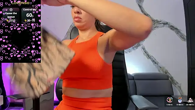 AnaRuiz online show from September 11, 3:01 pm