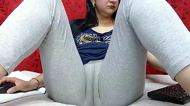 MELANIE SEX69 online show from November 18, 9:30 pm