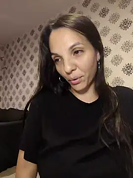 Snapshot of samilux5 chatting on February 26, 3:21 am samilux5 online show from February 26, 3:21 am