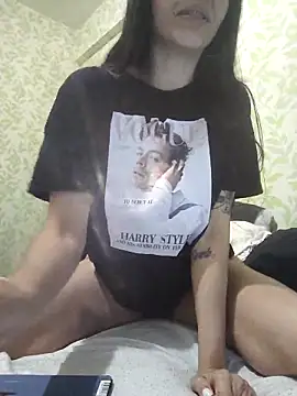 Snapshot of samilux5 chatting on October 1, 2:39 am samilux5 online show from October 1, 2:39 am