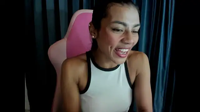 Snapshot of Lilithsabeth chatting on December 9, 1:18 am Lilithsabeth online show from December 9, 1:18 am