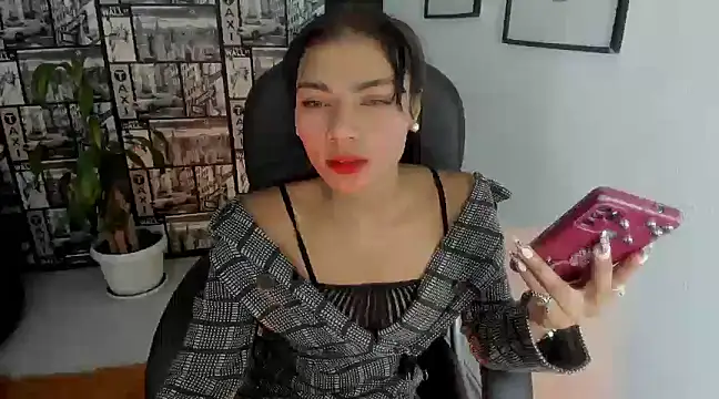 Snapshot of Lilithsabeth chatting on January 22, 5:26 am Lilithsabeth online show from January 22, 5:26 am