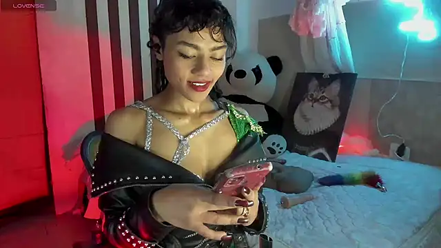 Snapshot of Lilithsabeth chatting on October 16, 9:27 pm Lilithsabeth online show from October 16, 9:27 pm