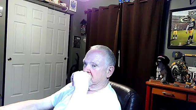 nobledad online show from February 7, 1:31 am