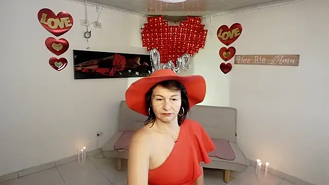lollita 23  online show from February 14, 9:11 pm
