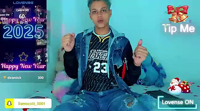 Liamscott  online show from January 5, 6:35 am