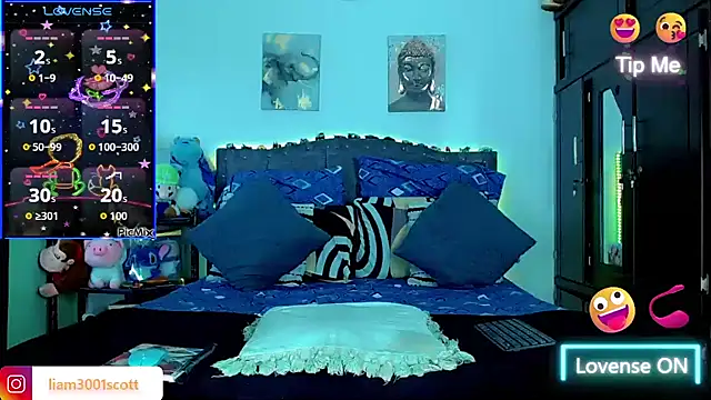 Liamscott  online show from November 15, 6:48 pm