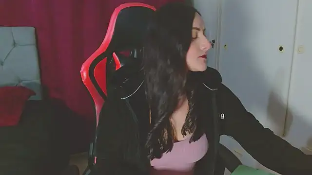 Snapshot of Noamartin_ chatting on December 23, 12:19 am Noamartin online show from December 23, 12:19 am