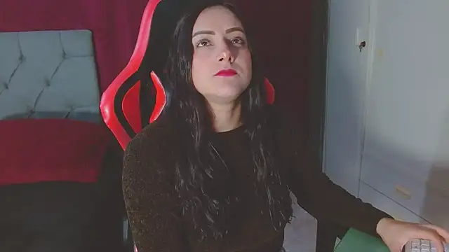 Snapshot of Noamartin_ chatting on February 1, 2:10 am Noamartin online show from February 1, 2:10 am