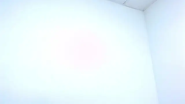 Snapshot of CrushOnMe_ chatting on December 4, 4:00 am CrushOnMe online show from December 4, 4:00 am