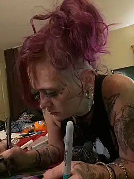 Snapshot of renegade_vyxxen chatting on January 28, 6:16 am renegade vyxxen online show from January 28, 6:16 am