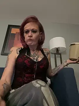 Snapshot of renegade_vyxxen chatting on February 11, 8:48 am renegade vyxxen online show from February 11, 8:48 am