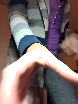 Snapshot of renegade_vyxxen chatting on February 3, 2:10 am renegade vyxxen online show from February 3, 2:10 am