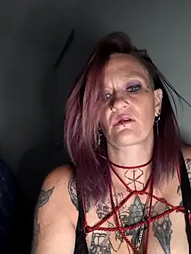 renegade vyxxen online show from March 6, 12:23 pm